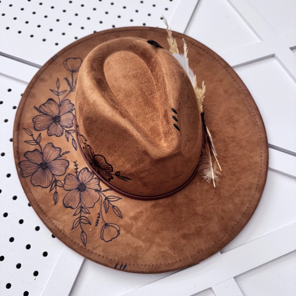 Live Hat Show🤠🪩 - Picture 9 of 9
